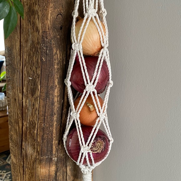 Fruit and Vegetable Hammock - Picture 3 of 3